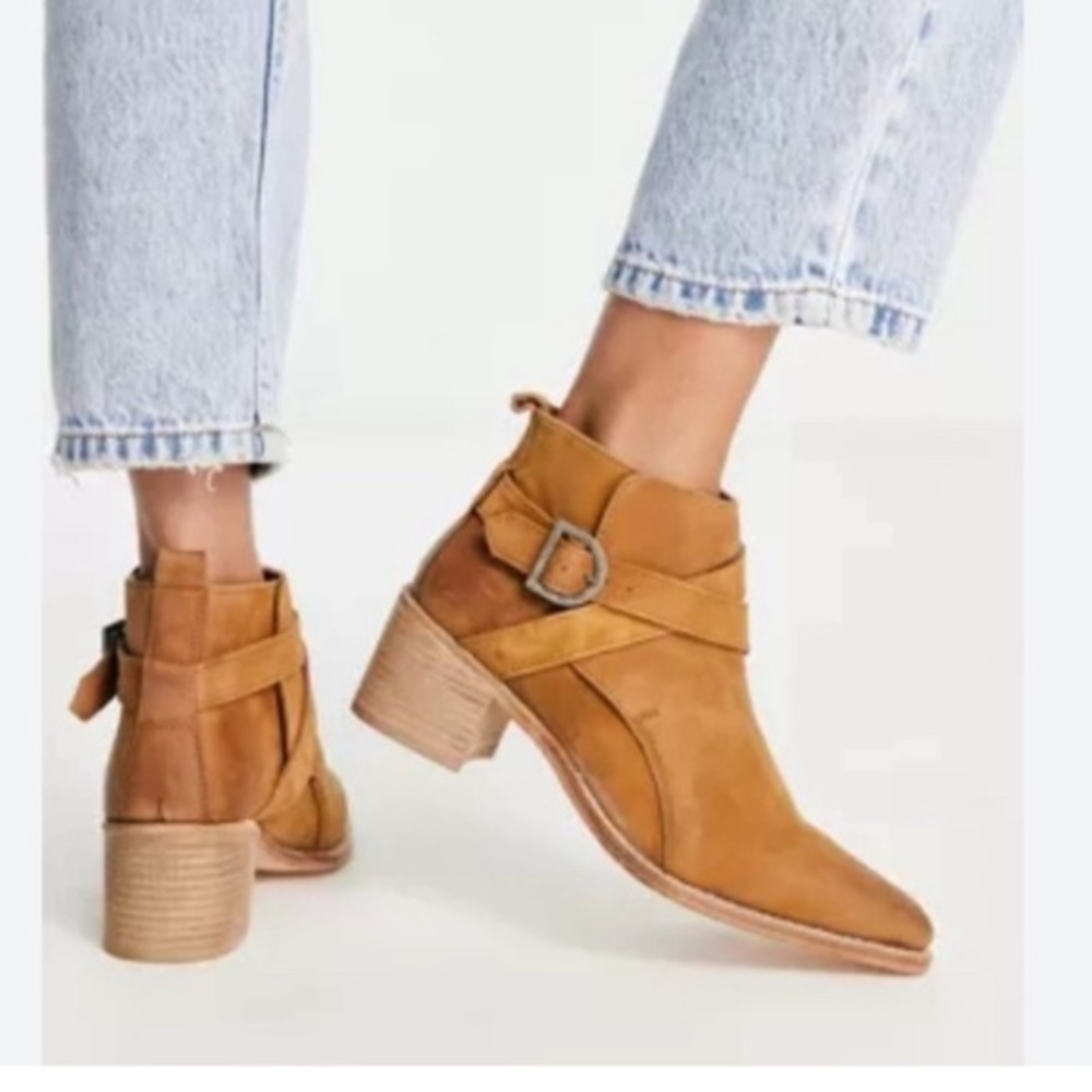 Free People Women's Tan Back‎ Loop Leather Ankle Boot NWT